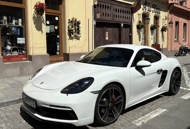 Porsche 718 Cayman S