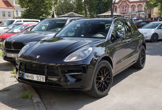 Porsche 95B Macan GTS MkII