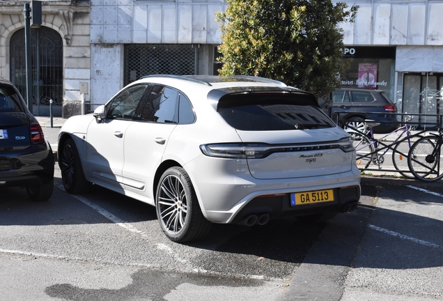 Porsche 95B Macan GTS MkIII