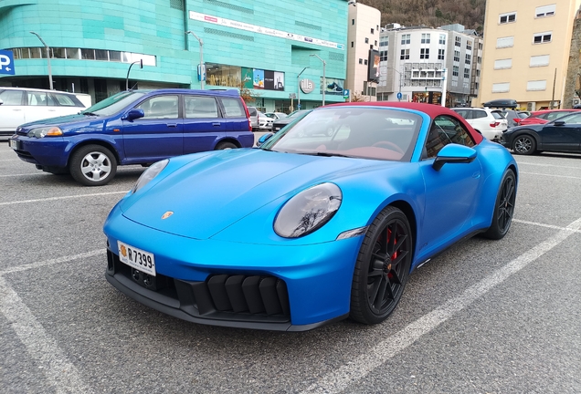 Porsche 992 Carrera 4 GTS Cabriolet MkII