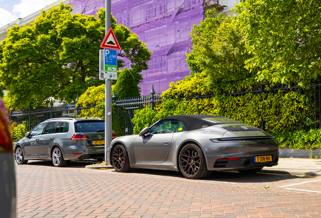 Porsche 992 Carrera 4S Cabriolet