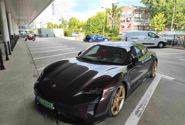 Porsche Taycan Turbo S