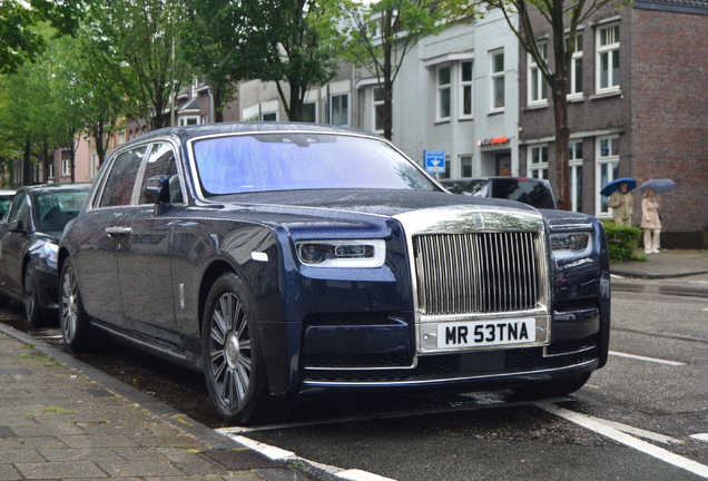 Rolls-Royce Phantom VIII EWB