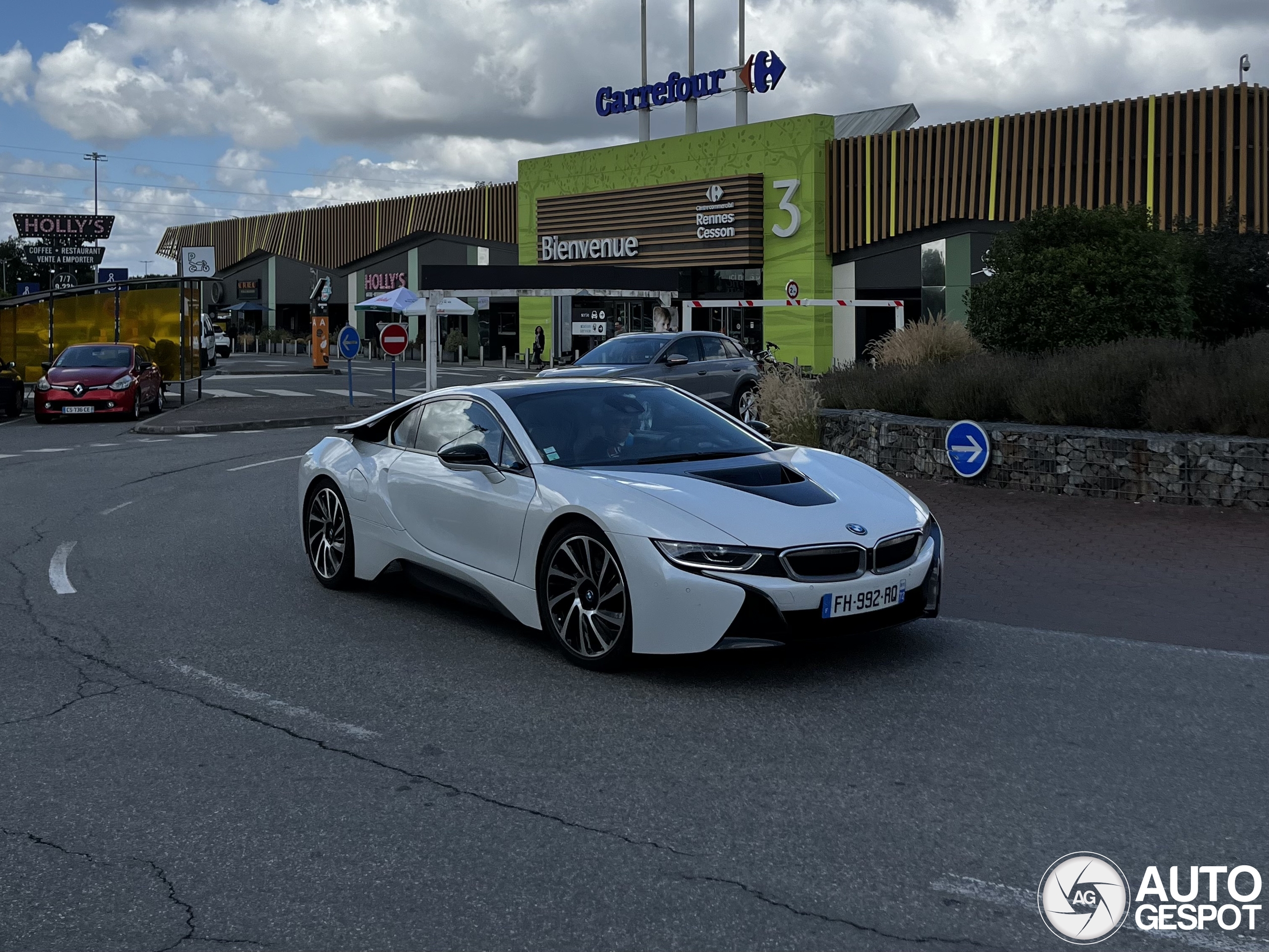 BMW i8