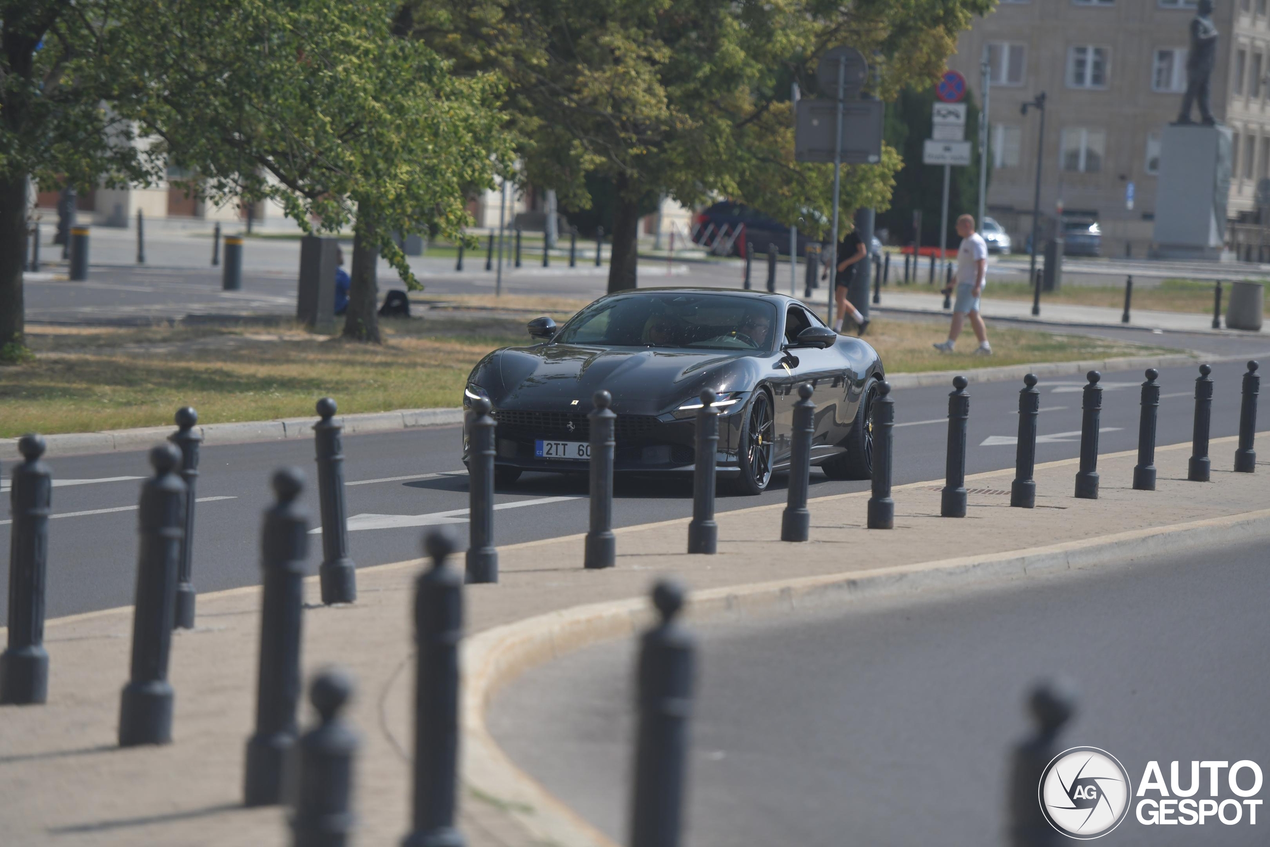 Ferrari Roma Novitec Rosso
