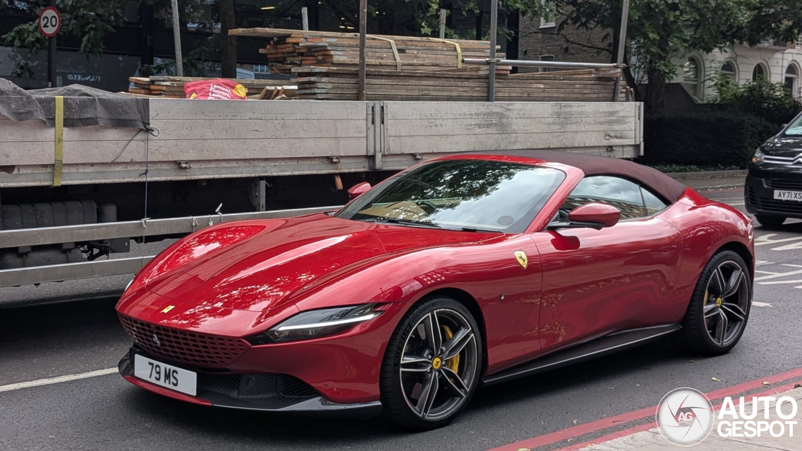 Ferrari Roma Spider