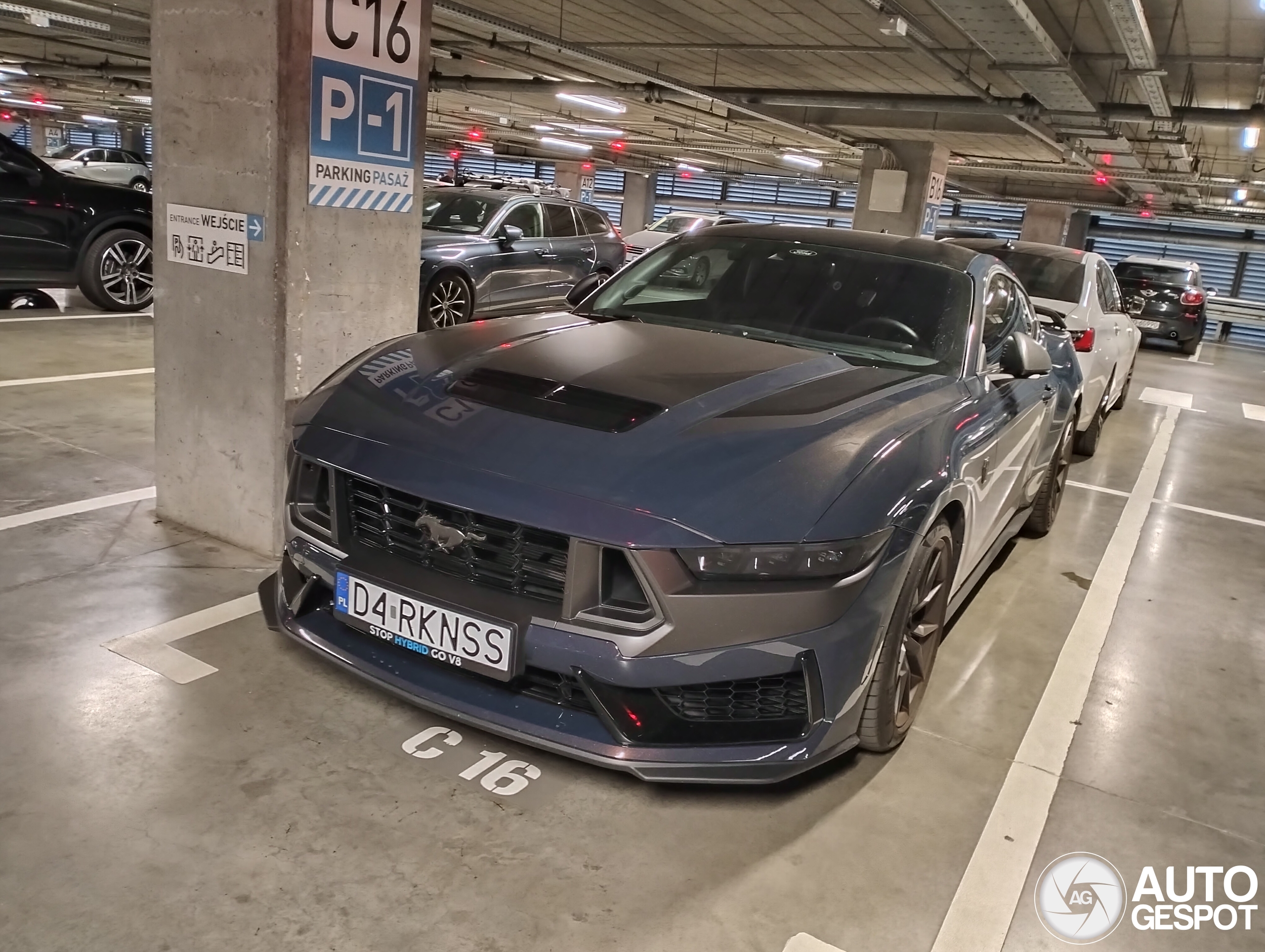 Ford Mustang Dark Horse 2024