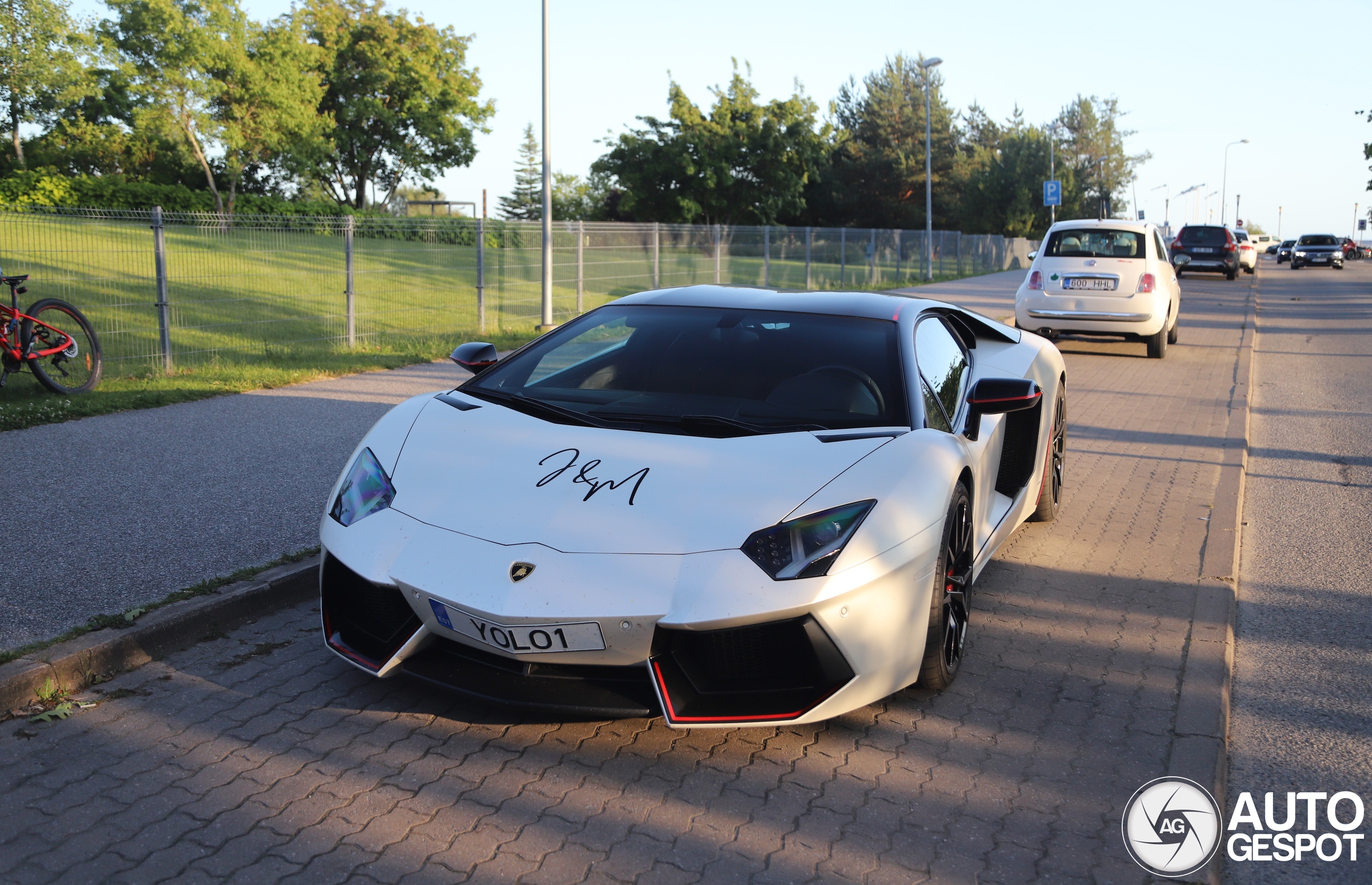 Lamborghini Aventador LP700-4 Pirelli Edition
