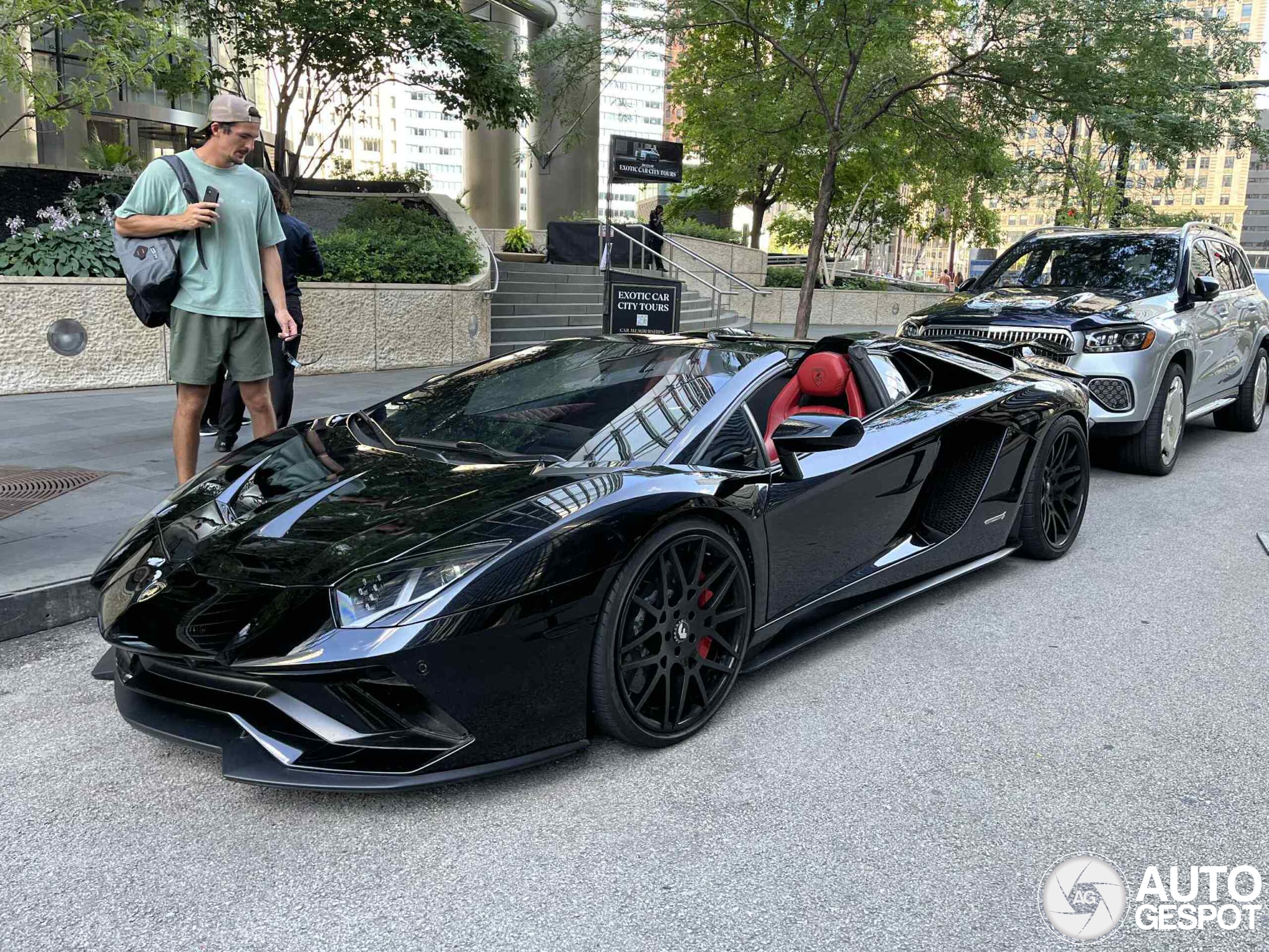 Lamborghini Aventador S LP740-4 Roadster
