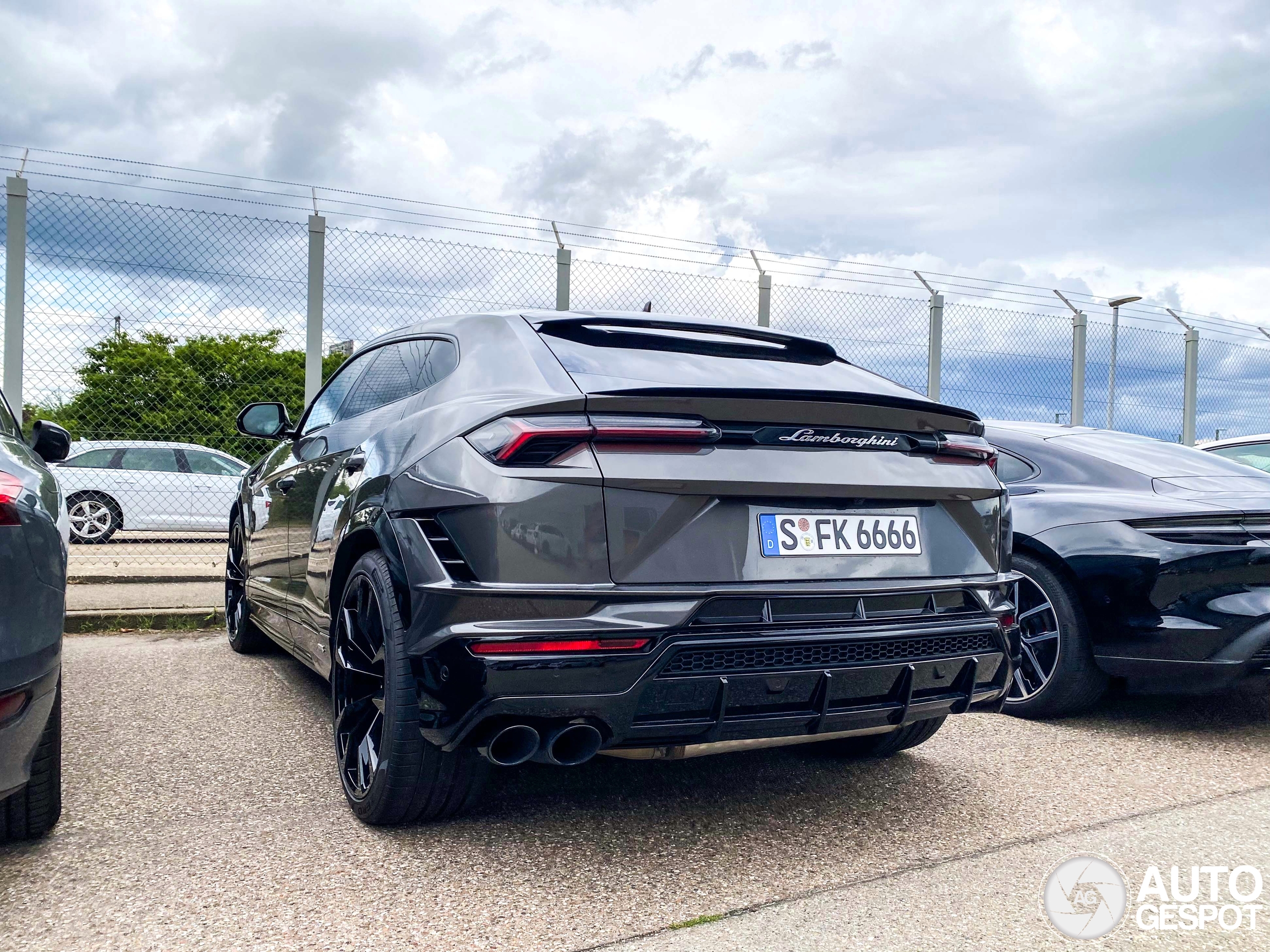 Lamborghini Urus S