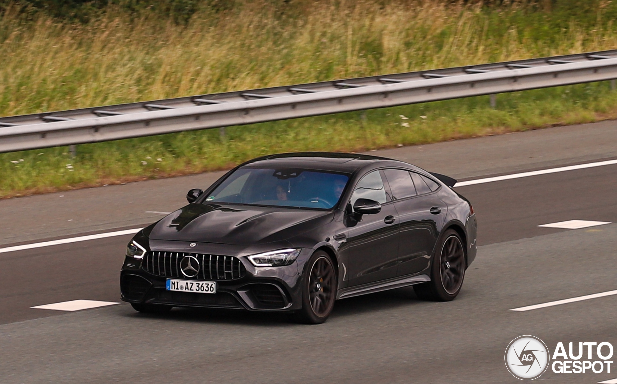 Mercedes-AMG GT 63 S X290