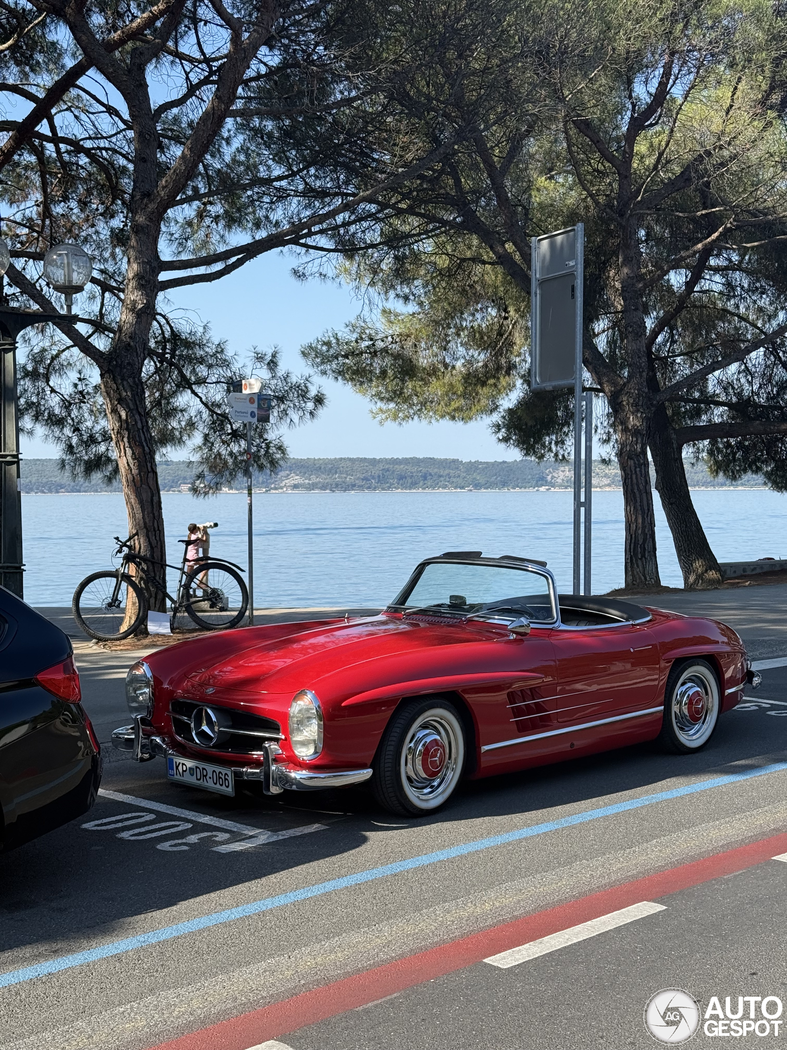 Mercedes-Benz 300SL Roadster