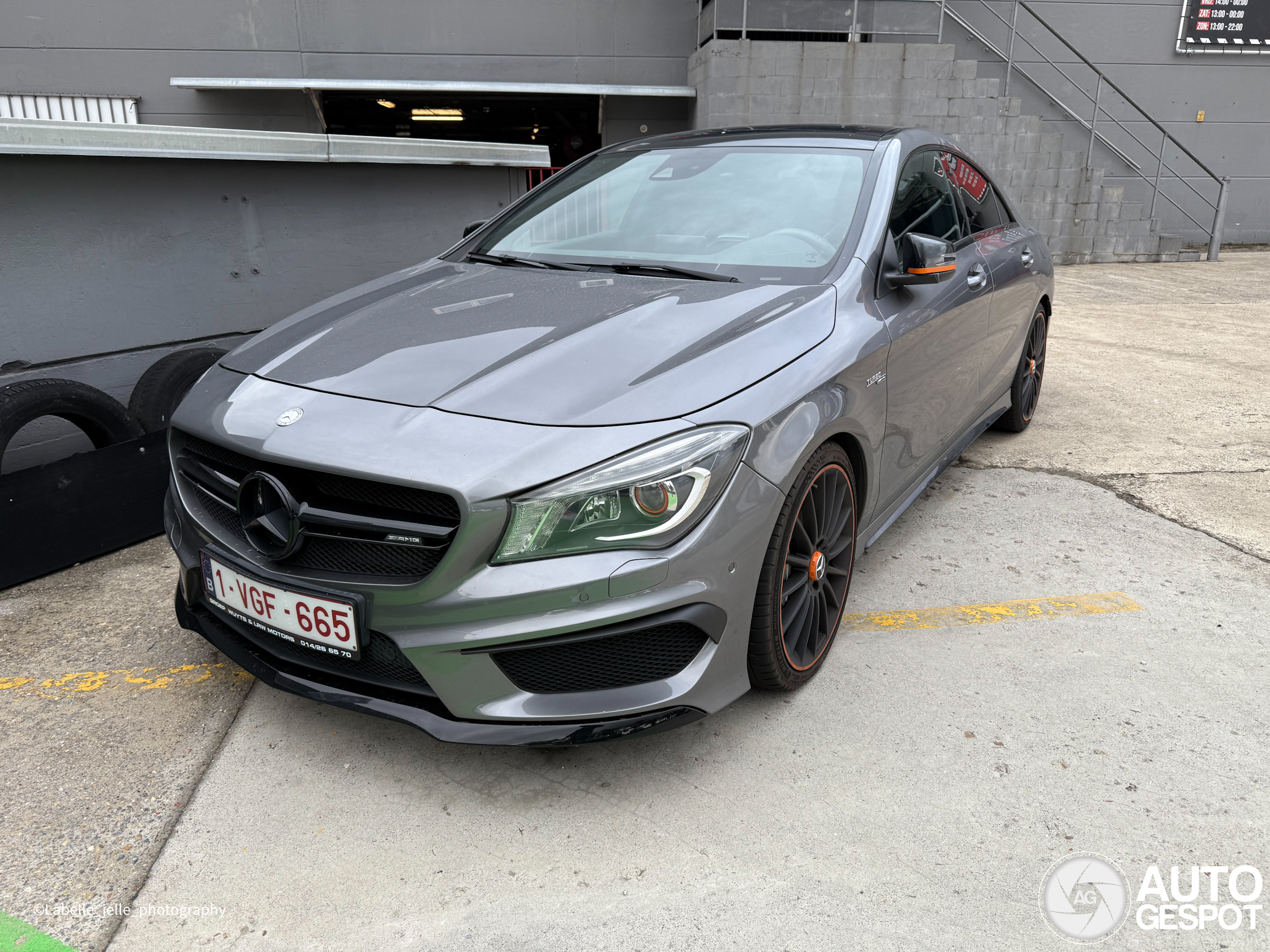 Mercedes-Benz CLA 45 AMG OrangeArt Edition C117