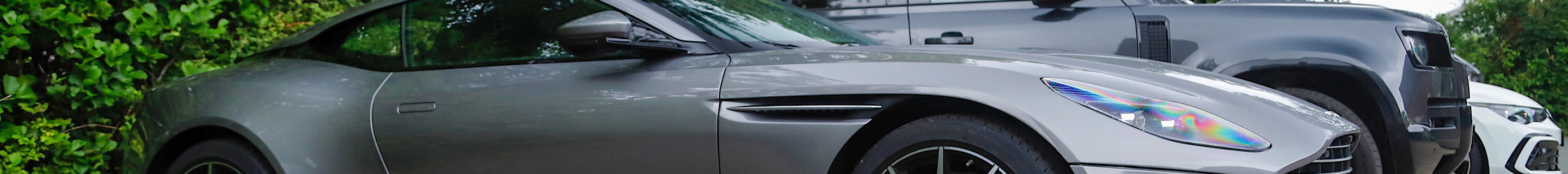 Aston Martin DB11 V8