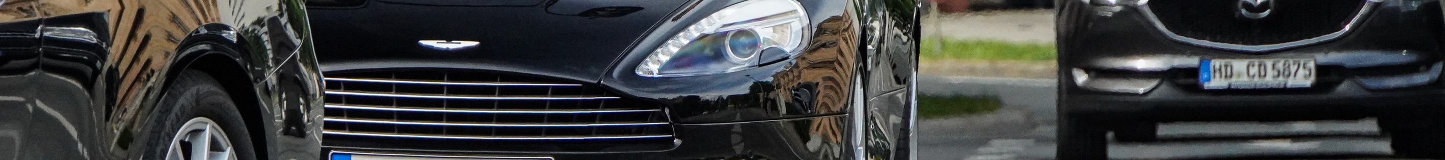 Aston Martin Vanquish Volante