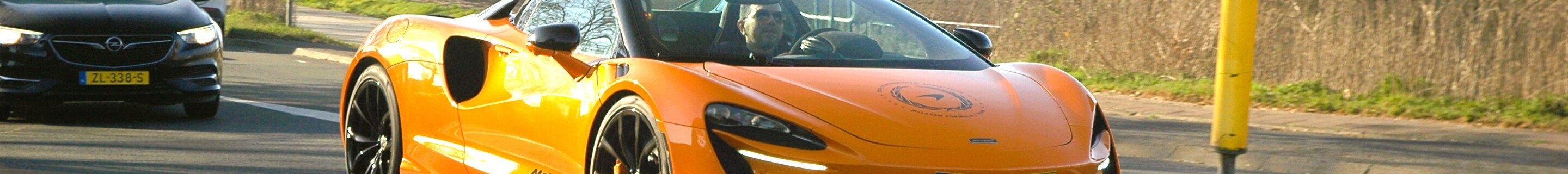 McLaren Artura Spider