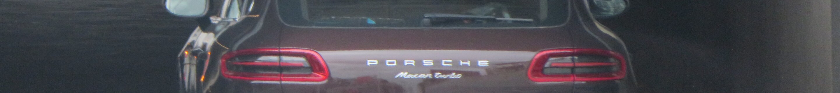 Porsche 95B Macan Turbo