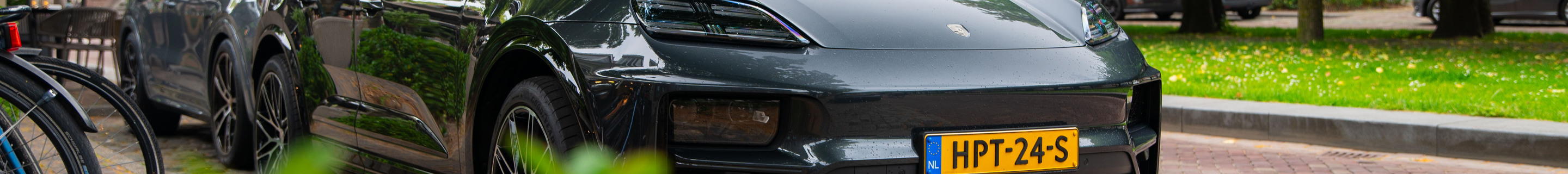 Porsche Macan EV Turbo