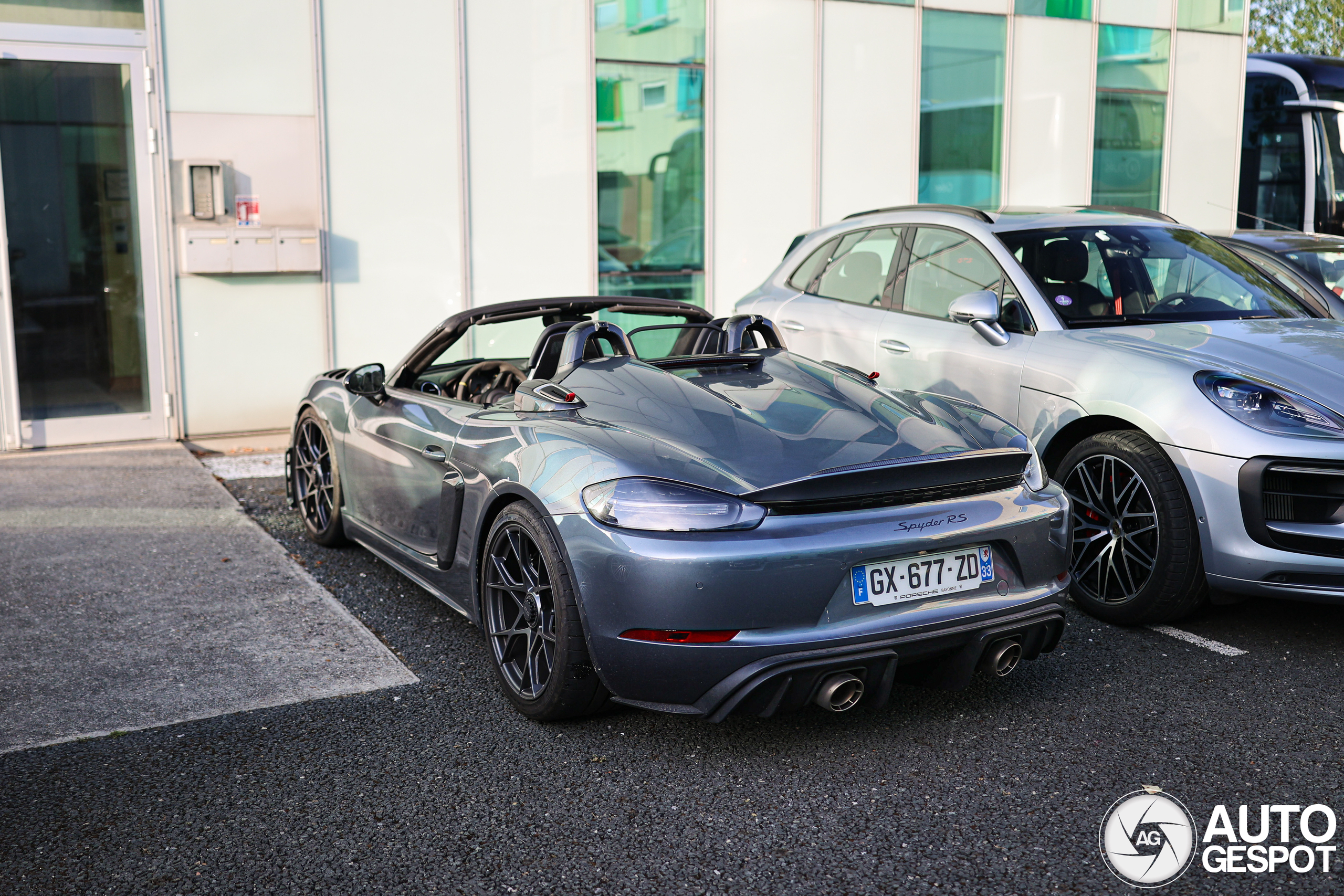Porsche 718 Spyder RS Weissach Package