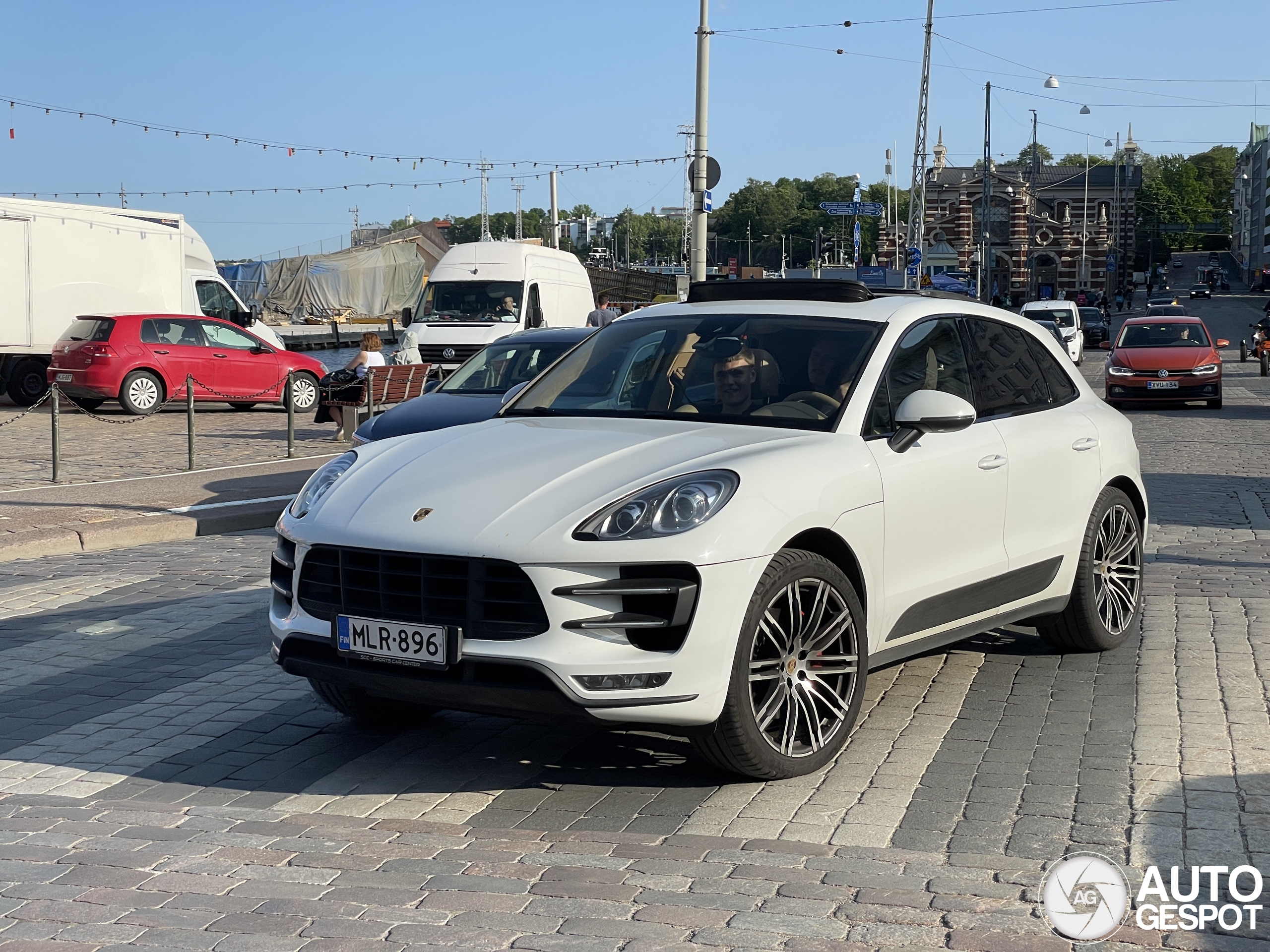 Porsche 95B Macan Turbo