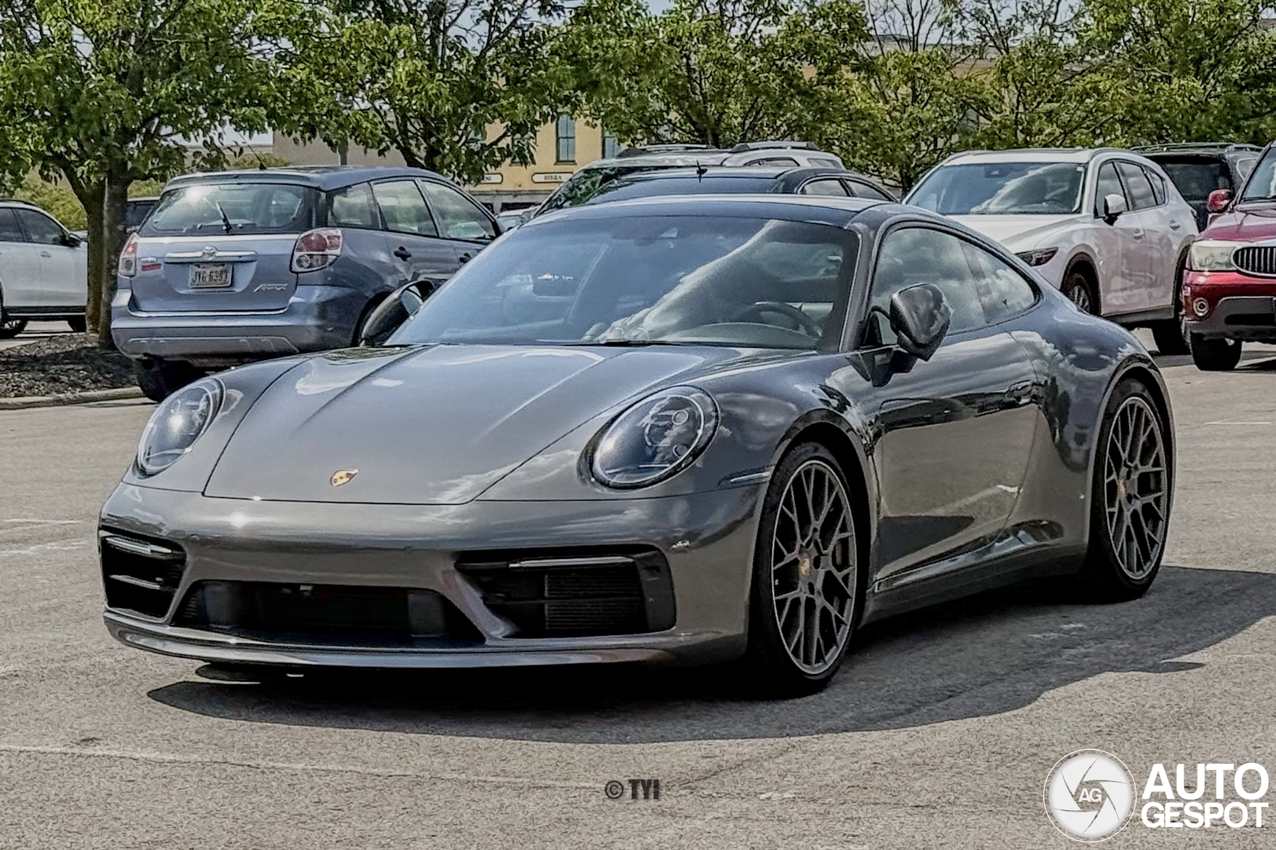 Porsche 992 Carrera 4S