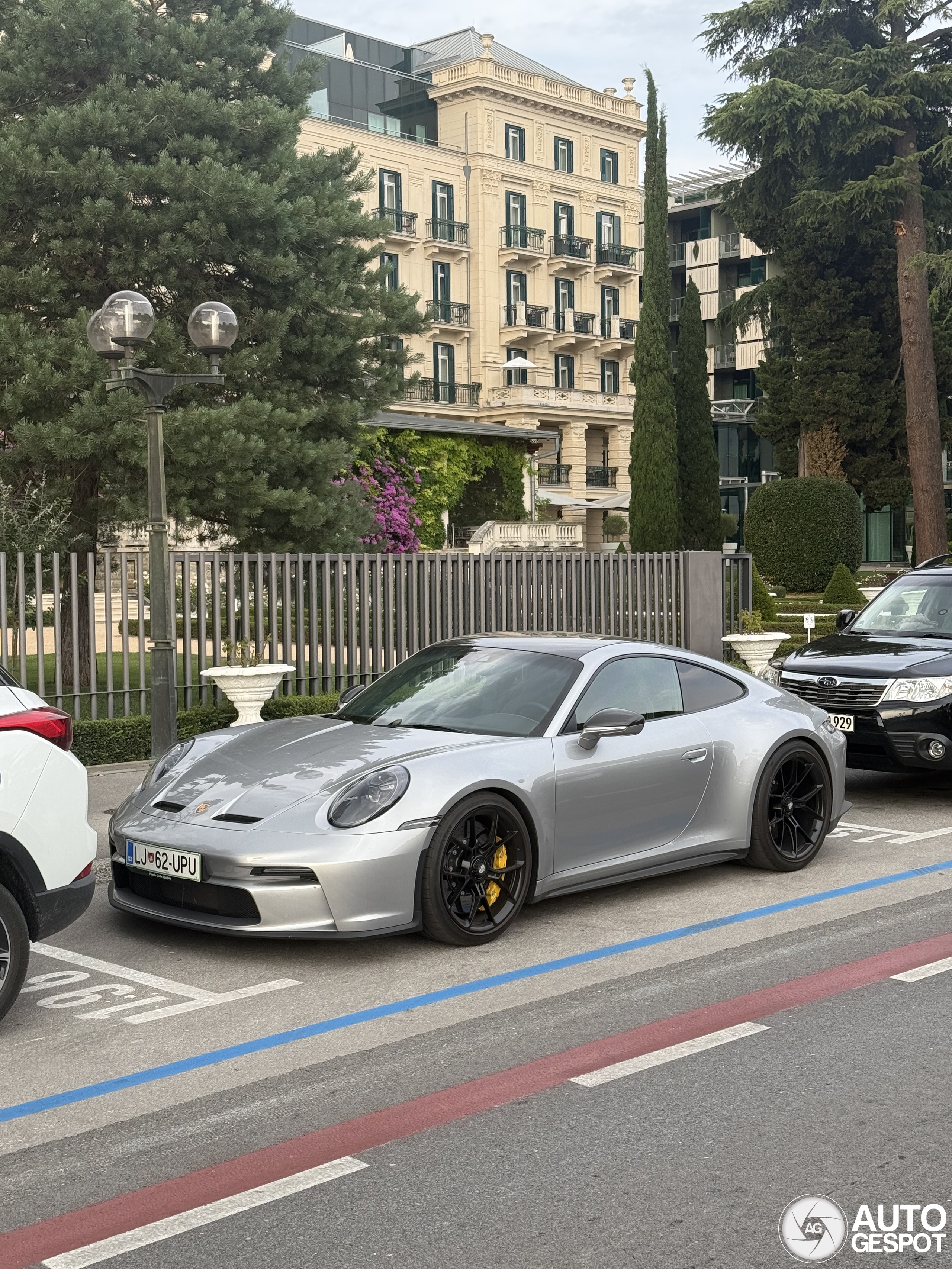 Porsche 992 GT3 Touring