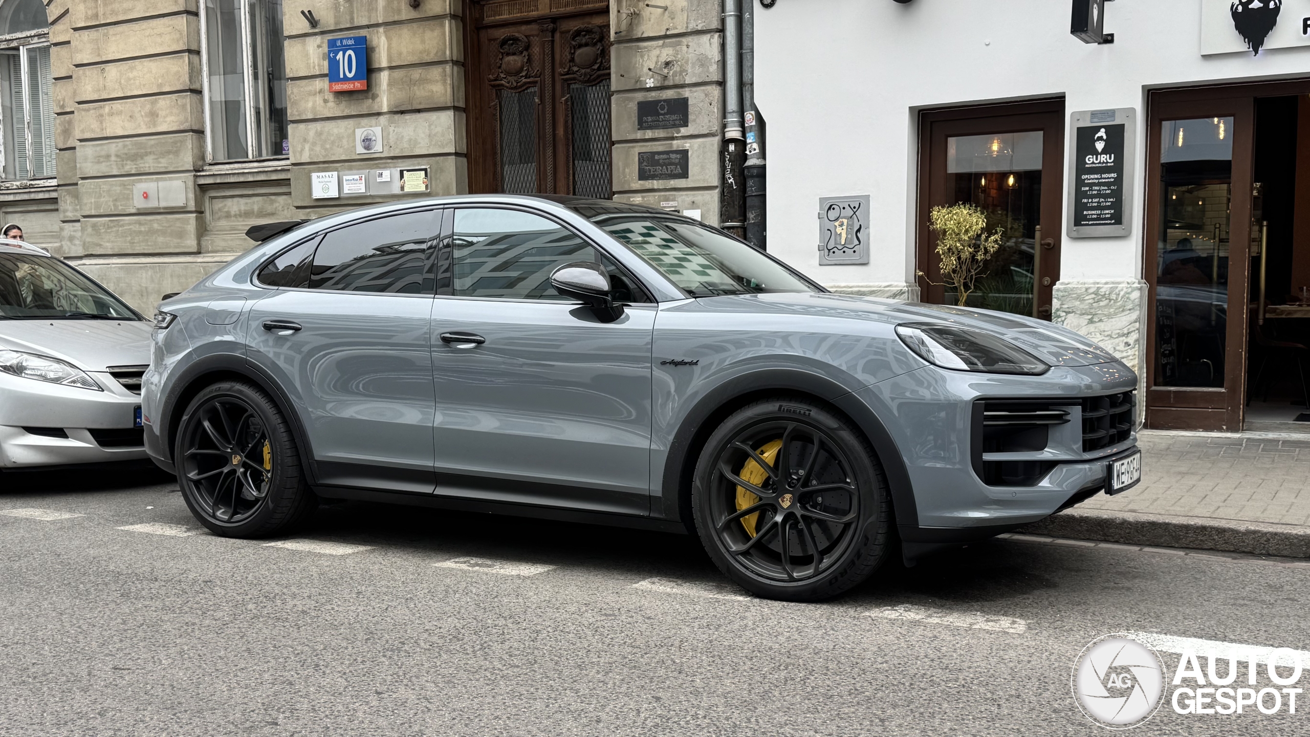 Porsche Cayenne Coupé Turbo E-Hybrid