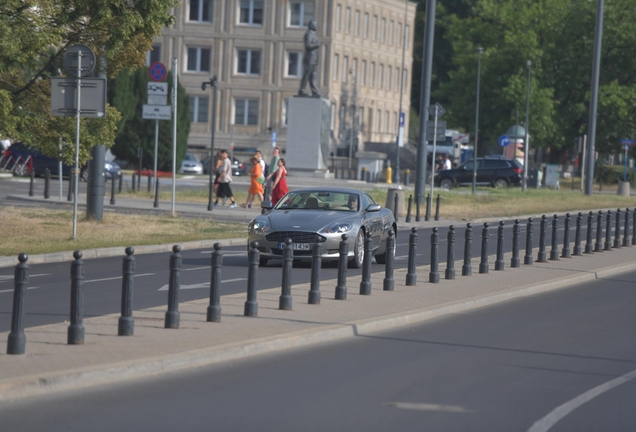 Aston Martin DB9