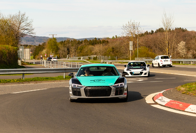 Audi R8 V10 Plus 2015