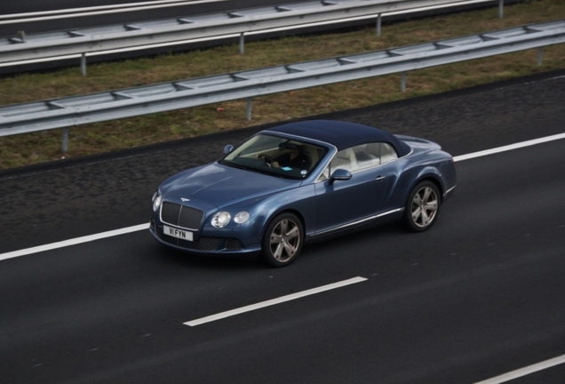 Bentley Continental GTC 2012