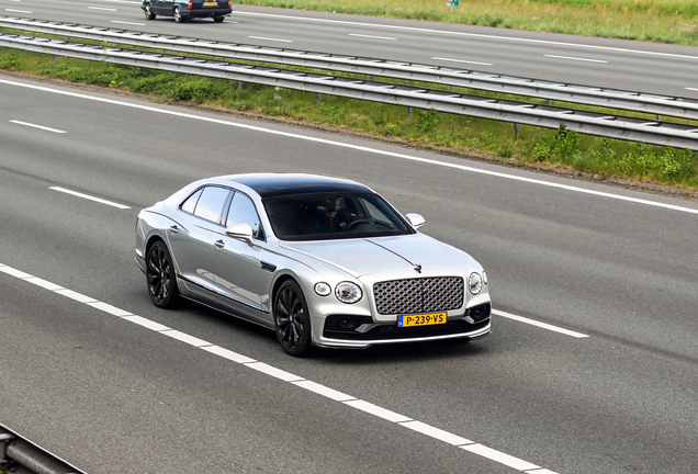 Bentley Flying Spur Hybrid