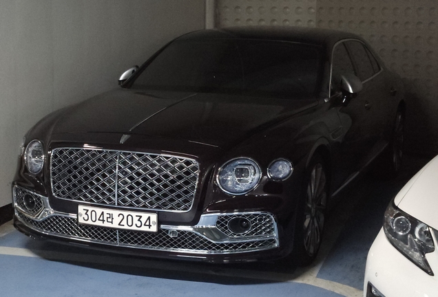 Bentley Flying Spur V8 2022 Mulliner