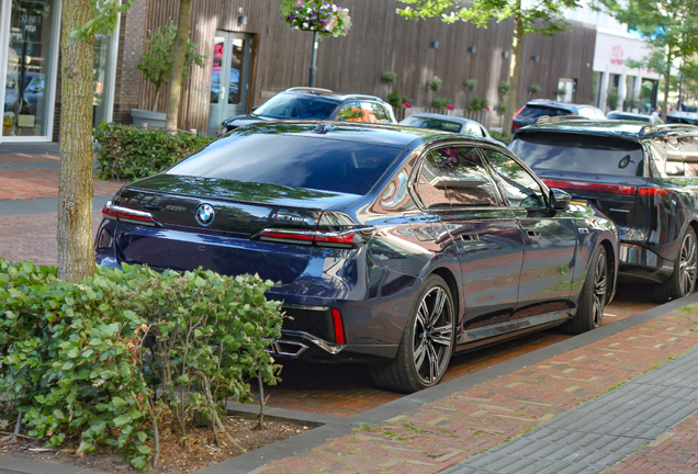 BMW M760e xDrive