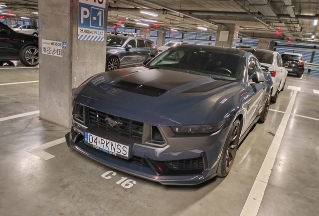 Ford Mustang Dark Horse 2024