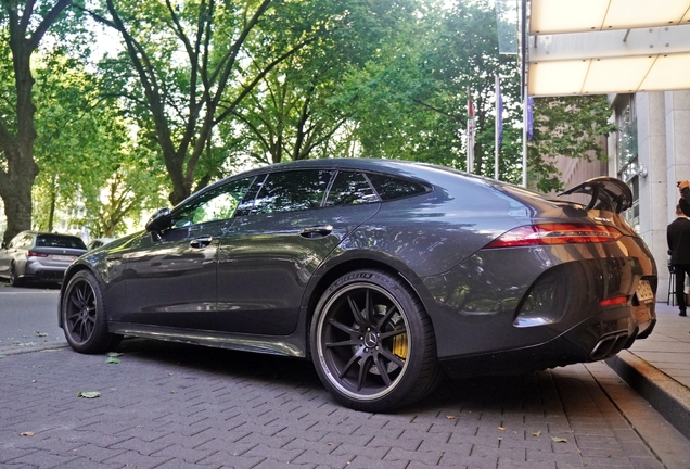 Mercedes-AMG GT 63 S X290