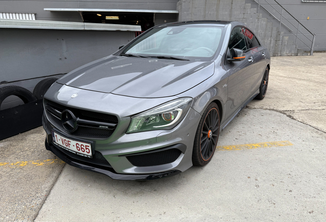 Mercedes-Benz CLA 45 AMG OrangeArt Edition C117