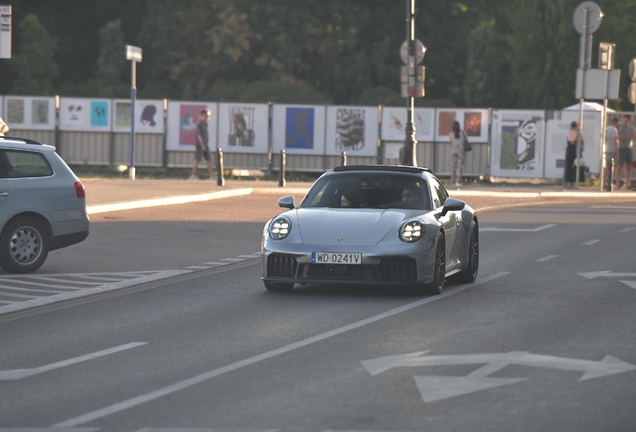 Porsche 992 Carrera 4 GTS MkII