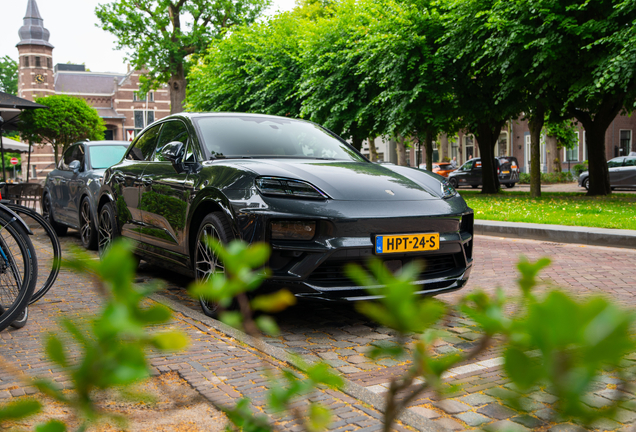 Porsche Macan EV Turbo