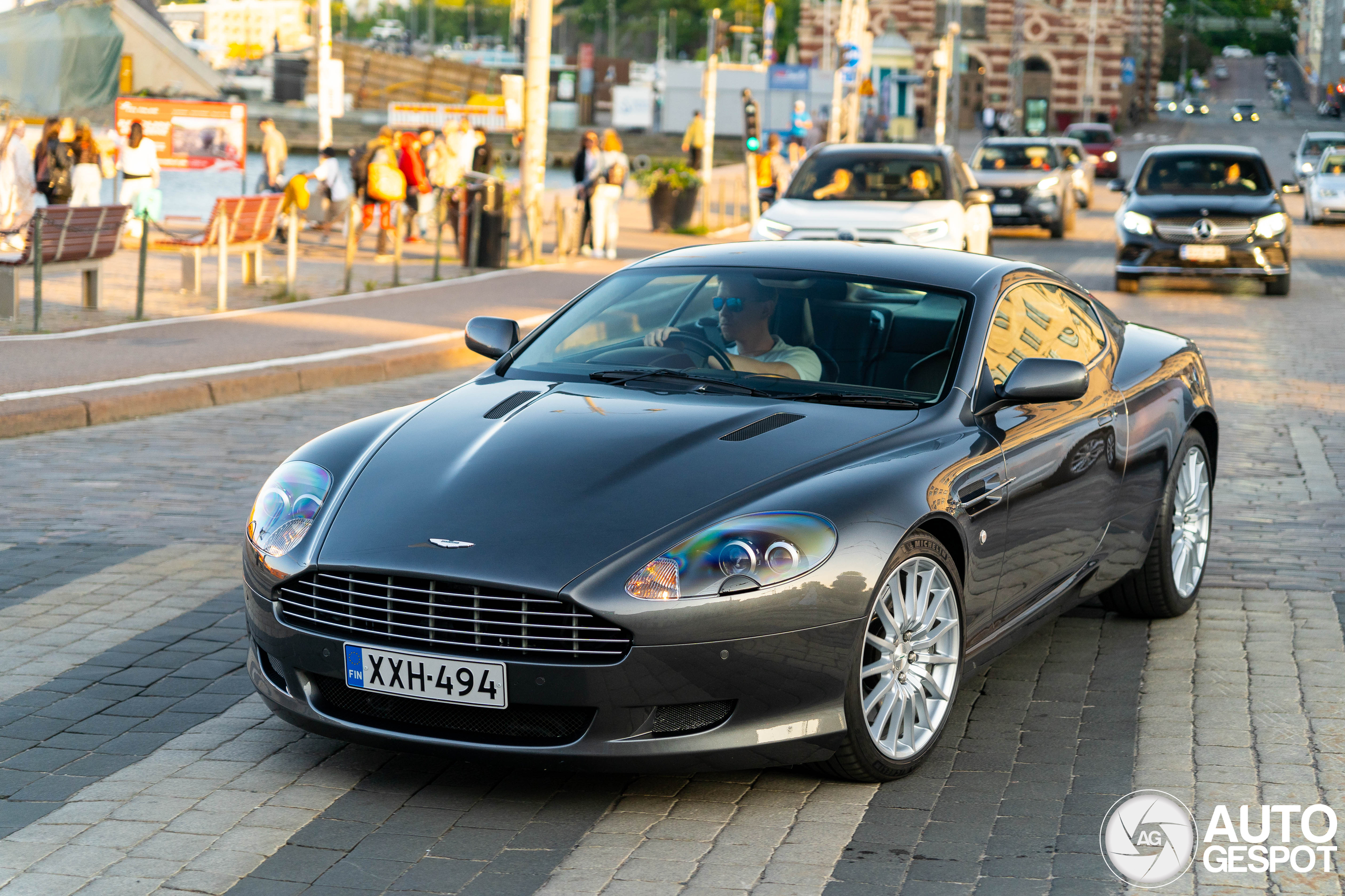Aston Martin DB9