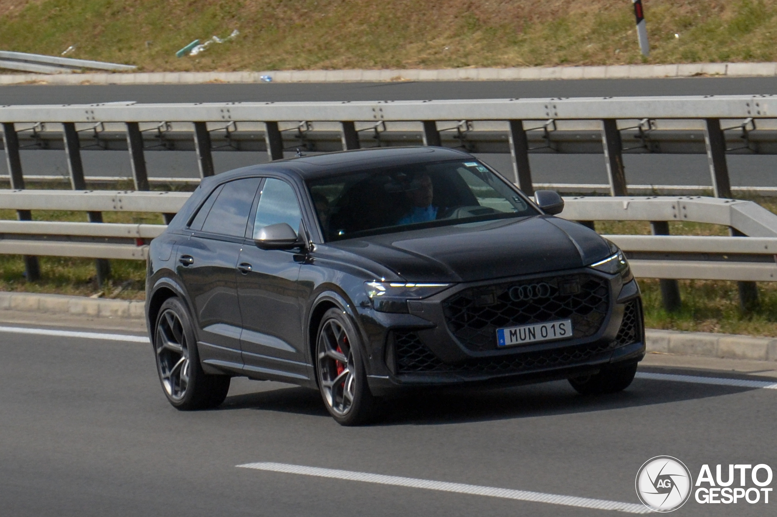 Audi RS Q8 2024