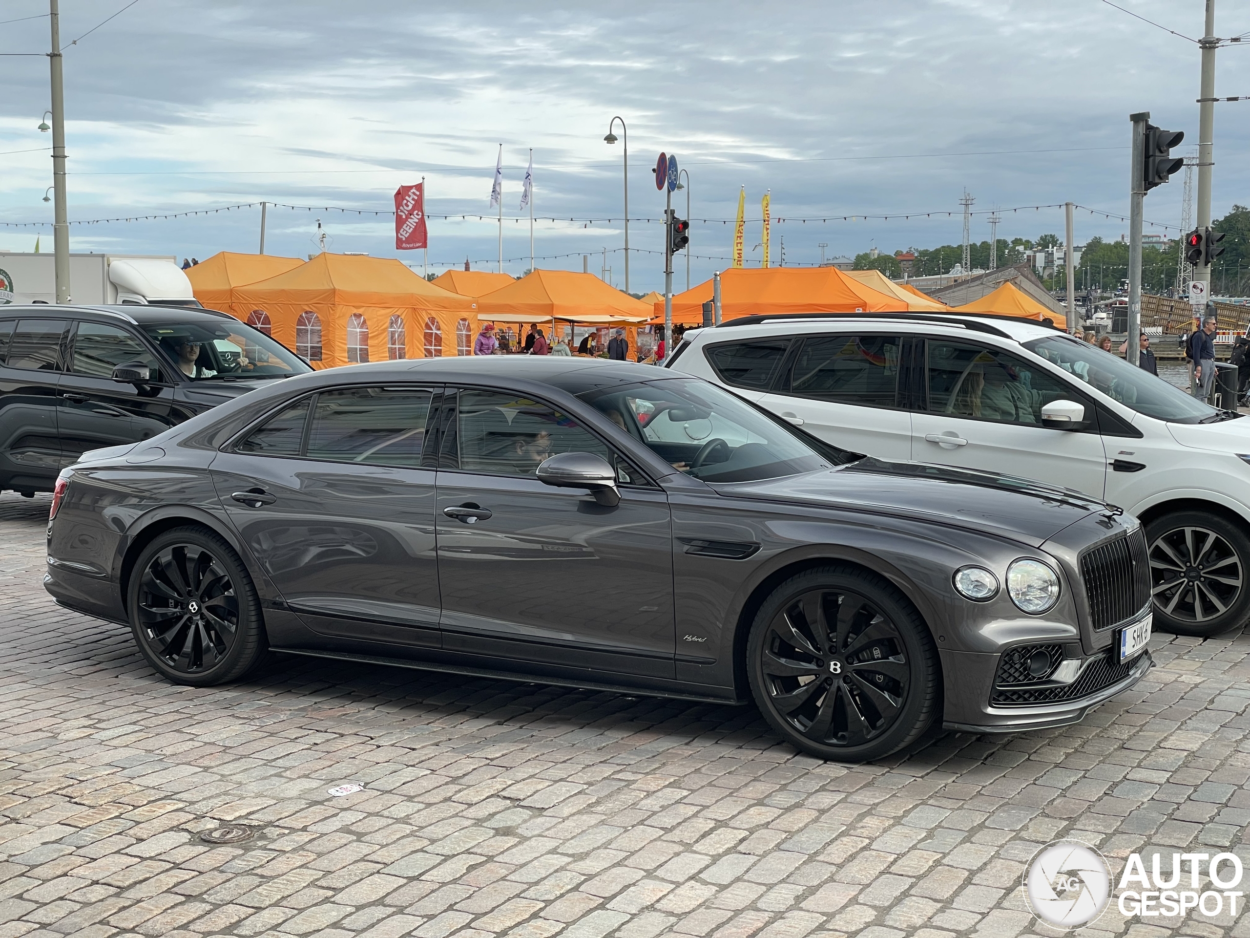 Bentley Flying Spur Hybrid