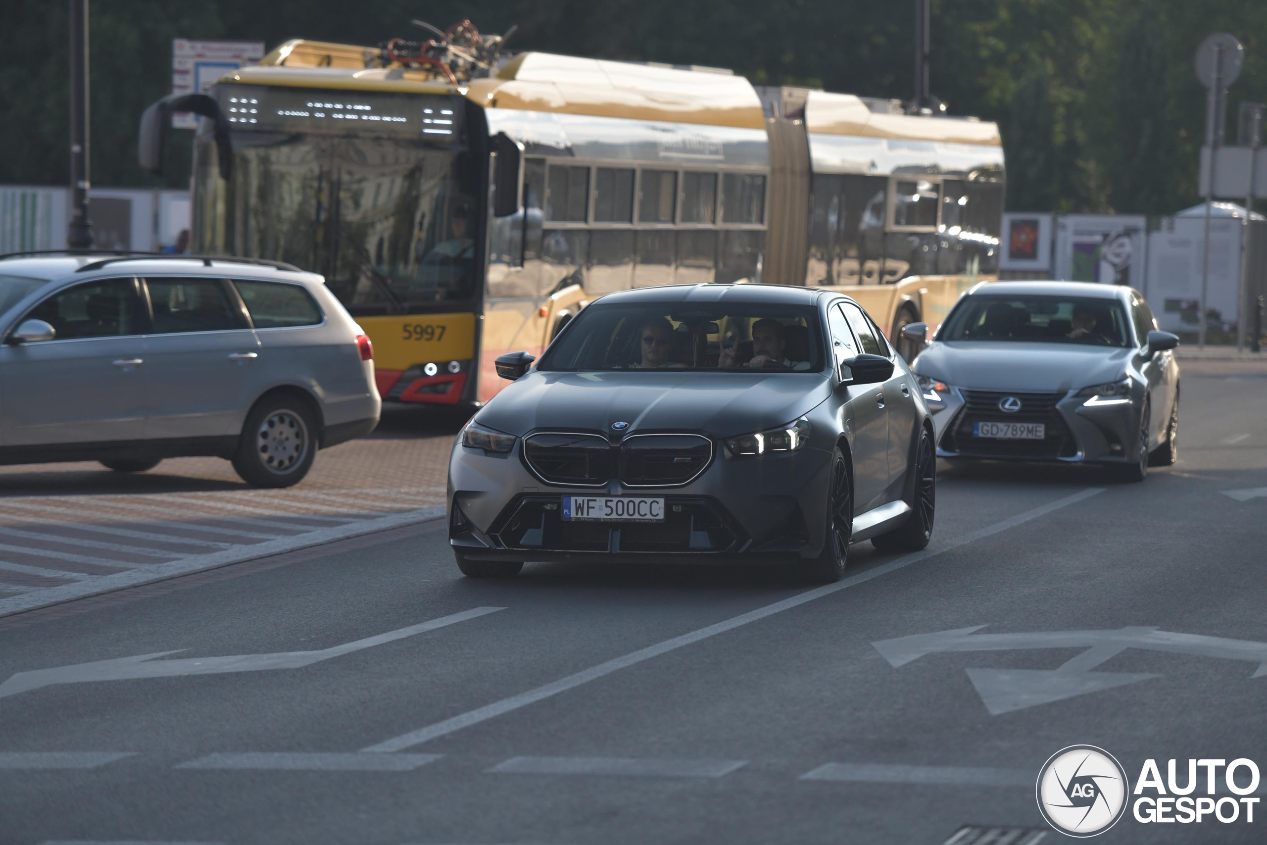 BMW M5 G90