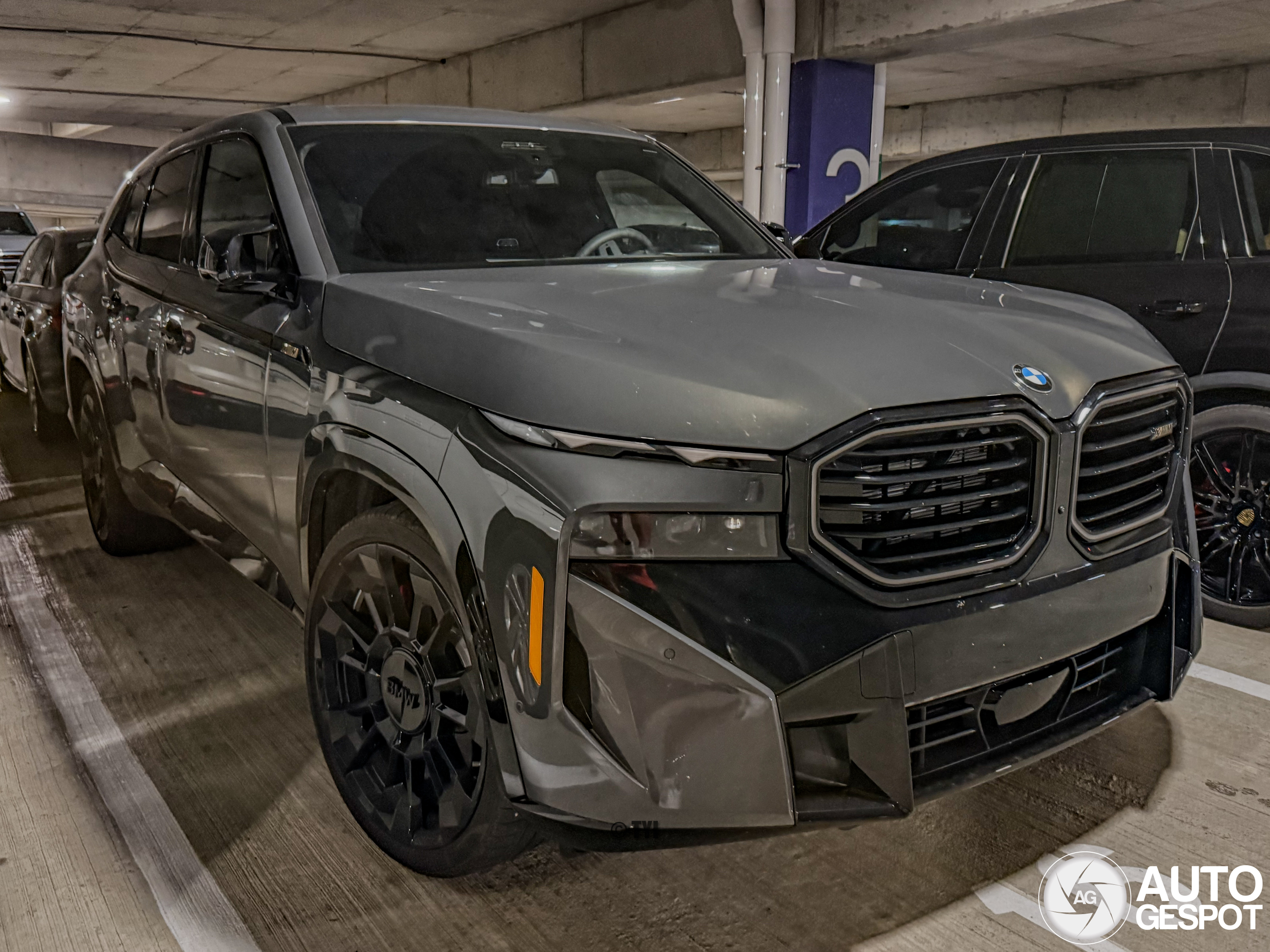 BMW XM G09