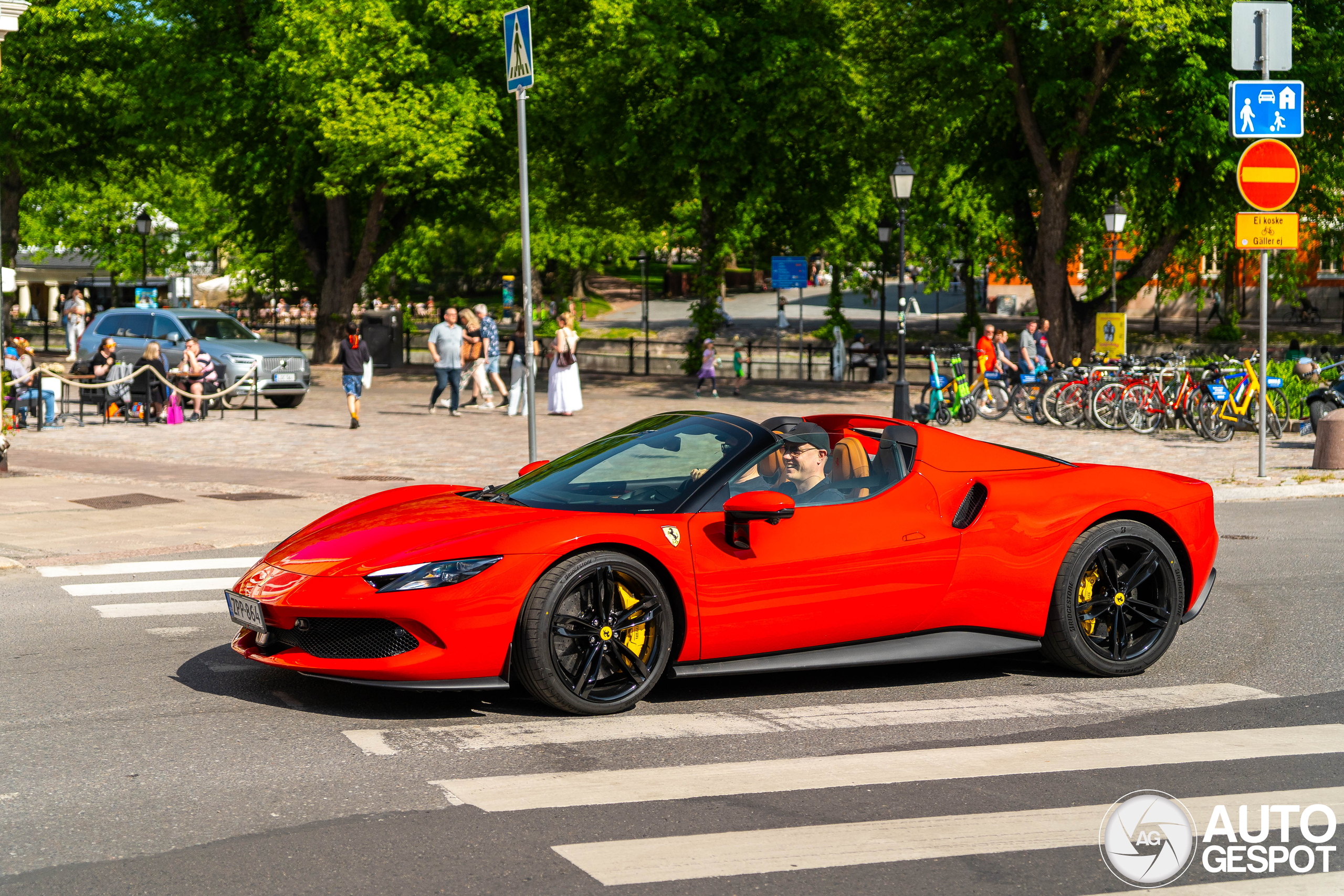 Ferrari 296 GTS