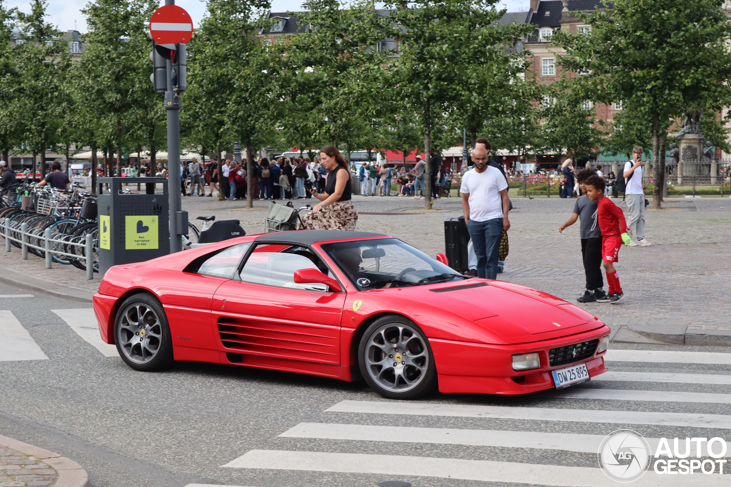 Ferrari 348 GTS
