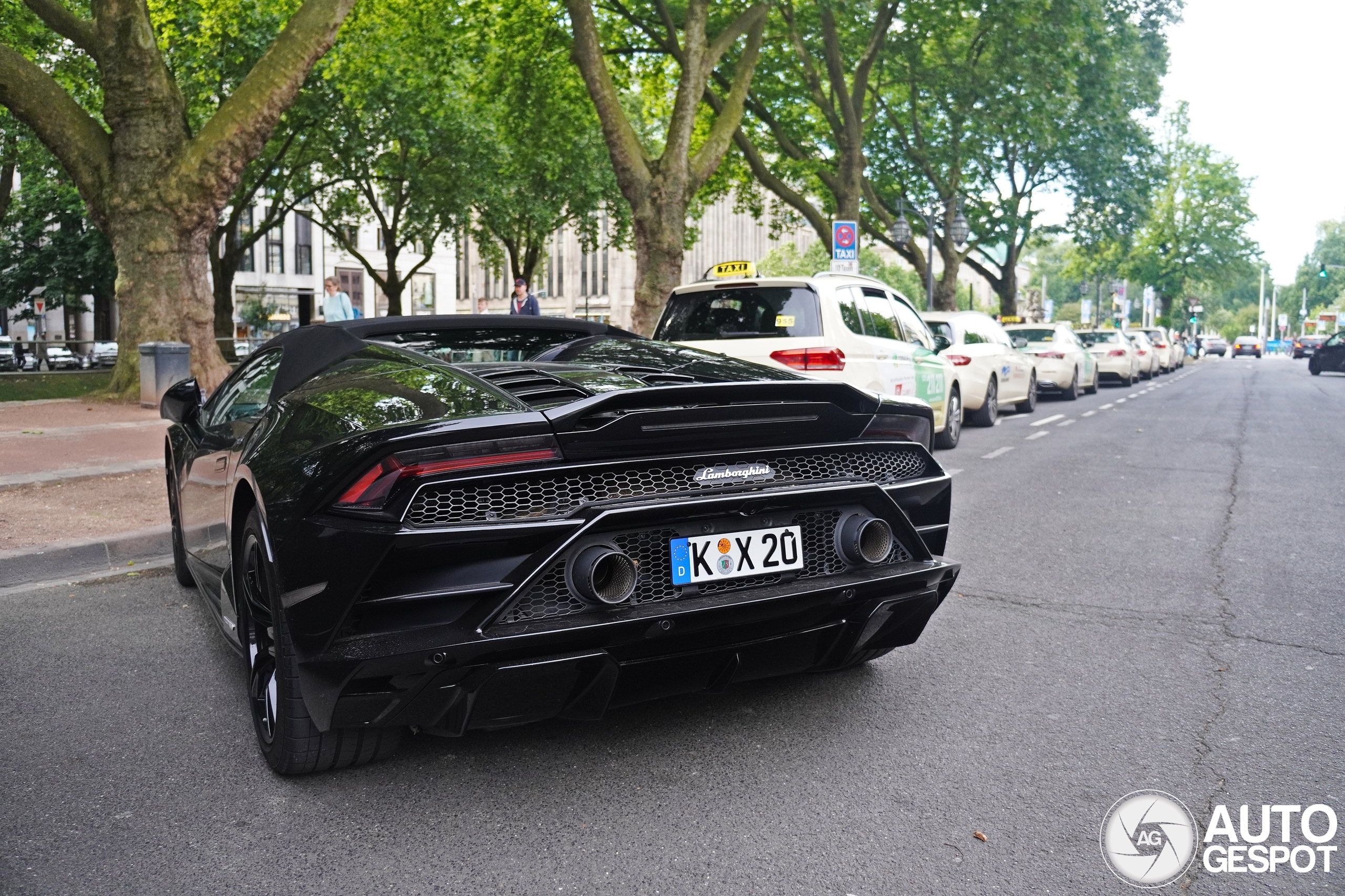 Lamborghini Huracán LP610-2 EVO RWD Spyder