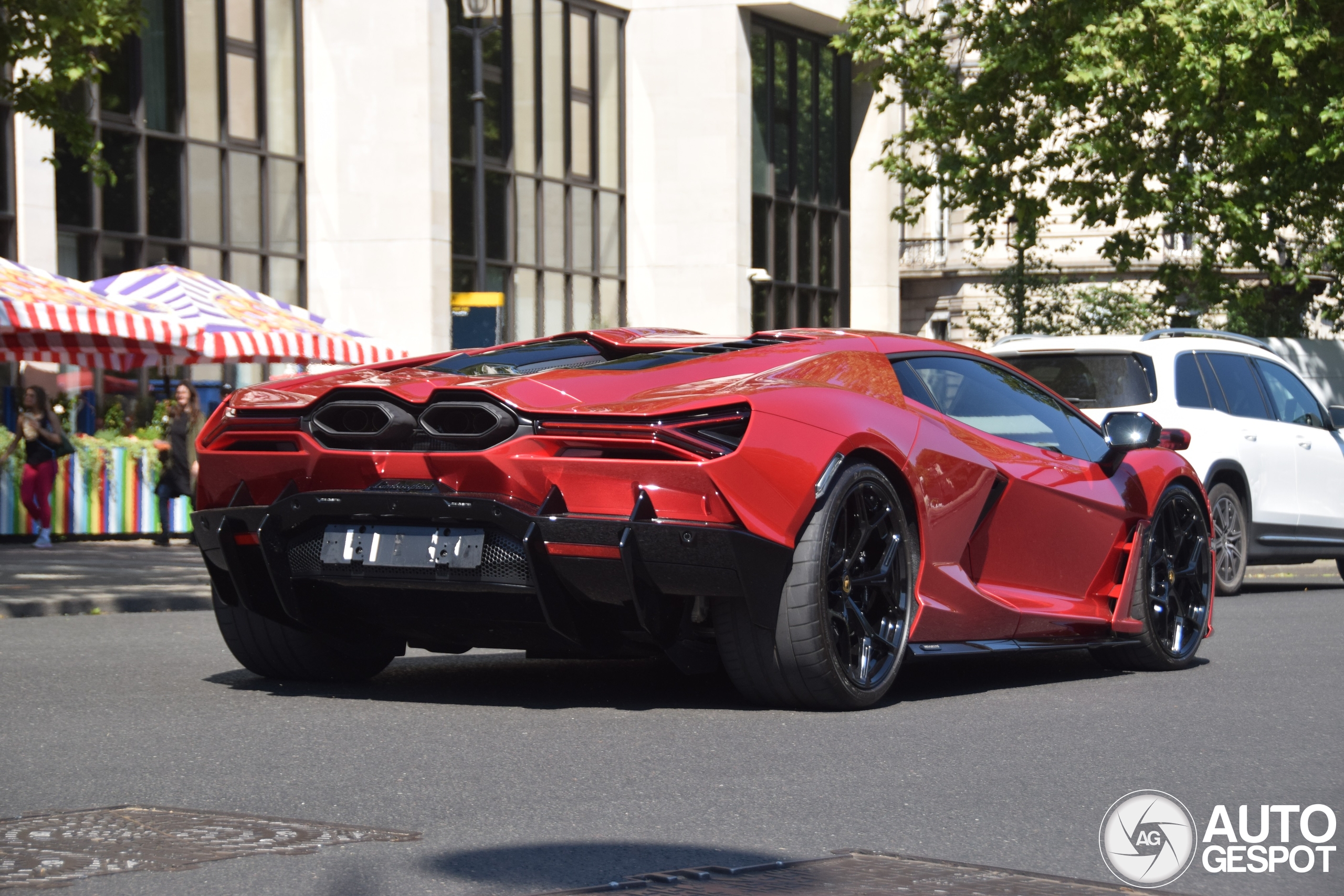 Lamborghini Revuelto