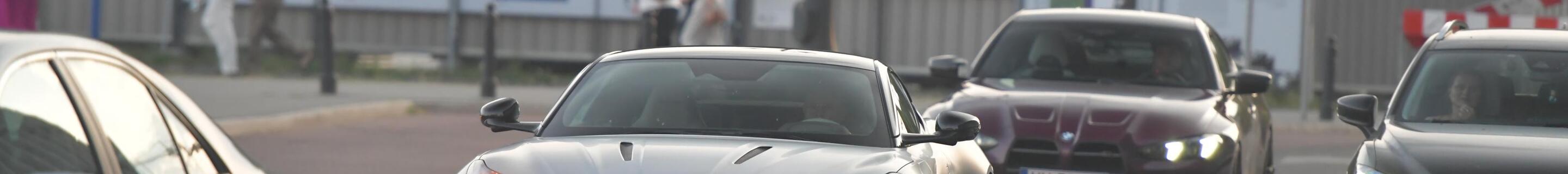 Aston Martin DB12