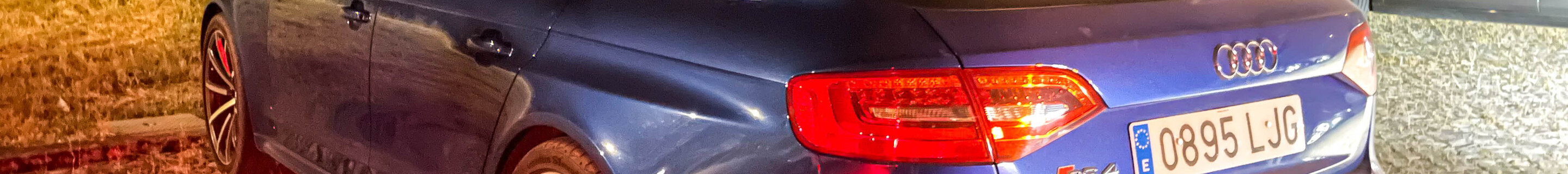 Audi RS4 Avant B8