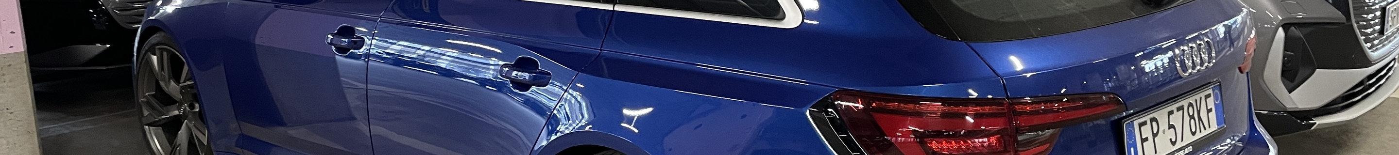 Audi RS4 Avant B9
